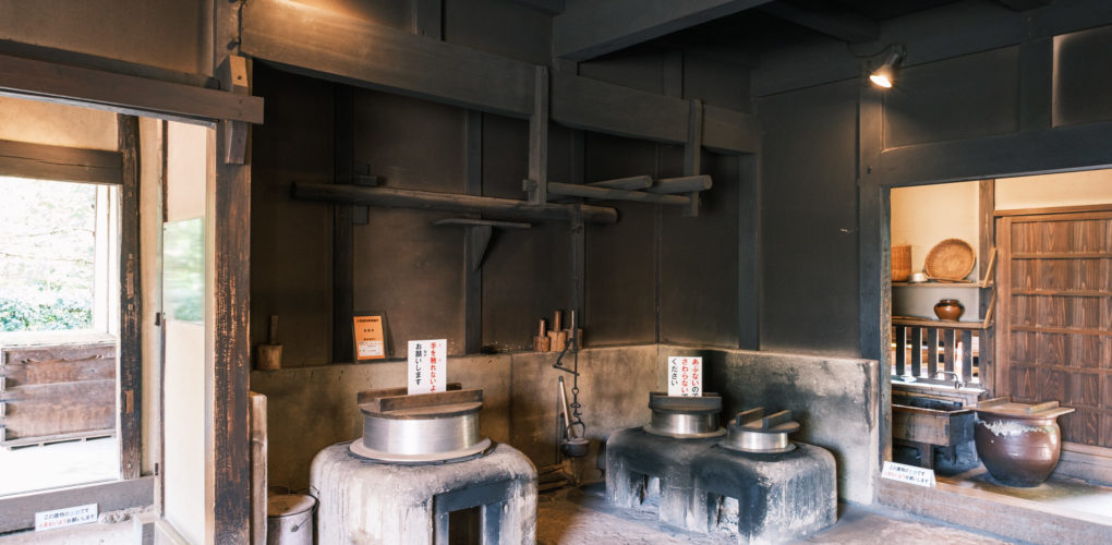 Model-Kitchen-in-Traditional-Japanese-House-Akabane-Nature-Observatory-Park-in-Kita-Ward-Photo-by-Scott-Kouchi-Picture-of-the-Day-Real-Estate-Japan--1020x500.jpg